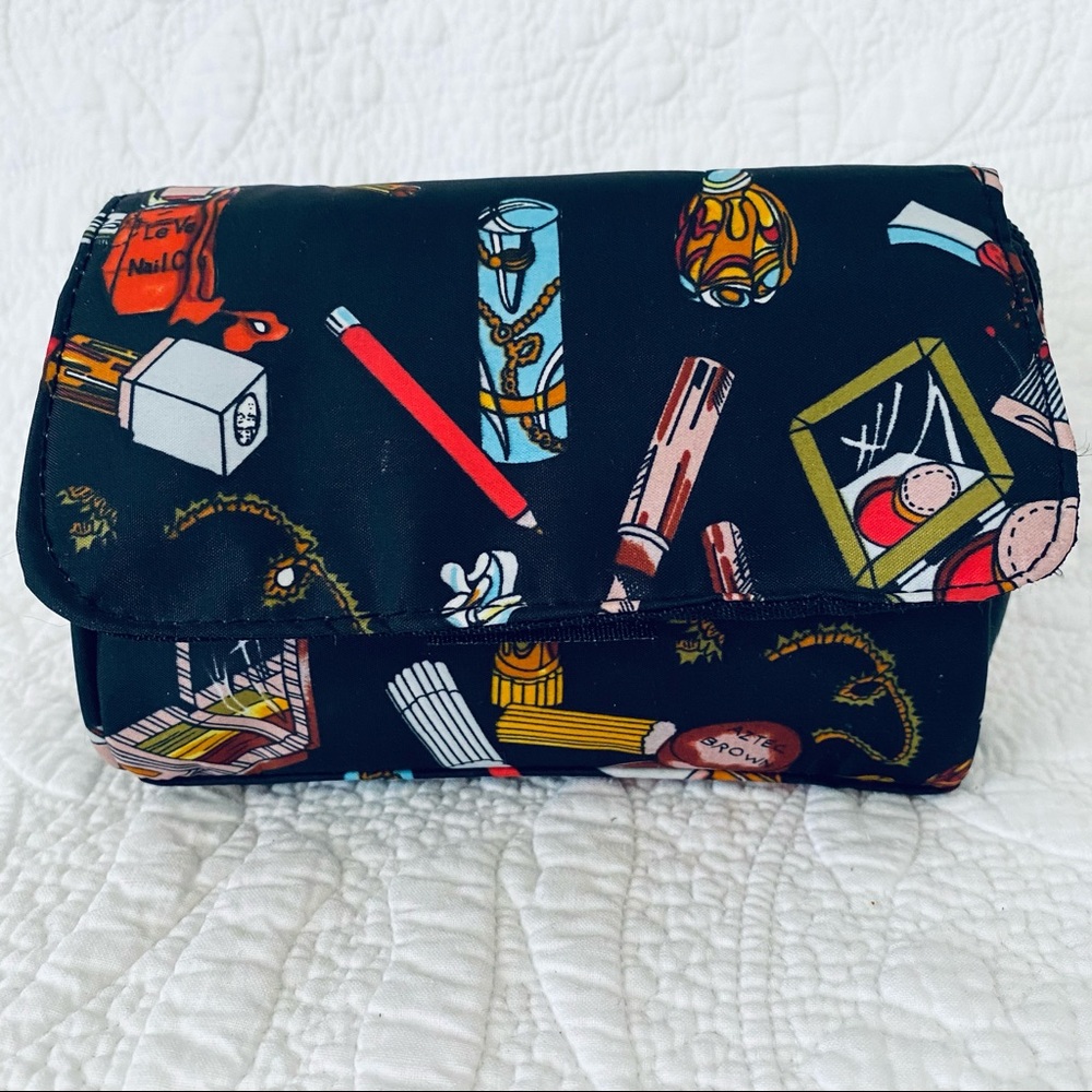 Nicole Miller Makeup Bag